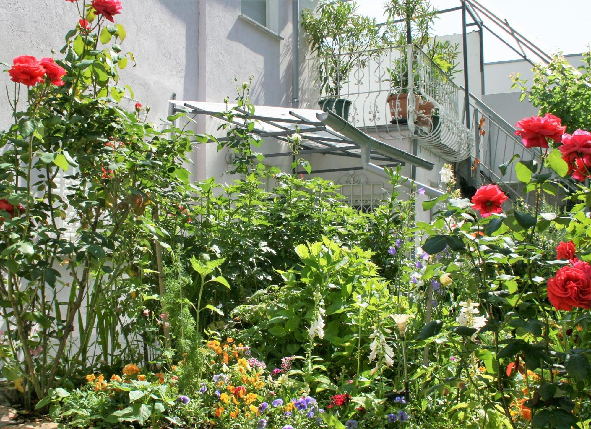 Herrenhof Worms Bagian luar foto